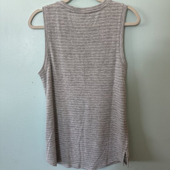 Athleta Sleeveless Top - Picture 2 of 3